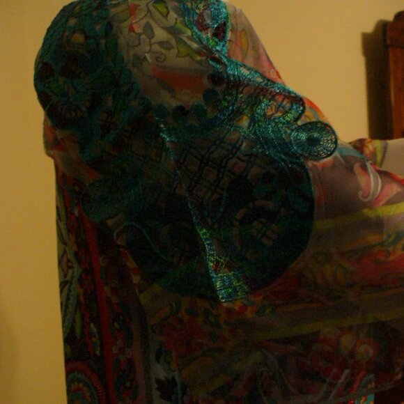 MULTI COLORED BOHEMIAN TOP - Picture 4 of 4